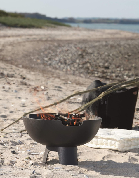 Morsø Ignis Fire Pit - Mały Ognisko z Żeliwa palenisko do Ogrodu, Patio, Kempingu Morsø Ignis Fire Pit - Mały Ognisko z Żeliwa palenisko do Ogrodu, Patio, Kempingu